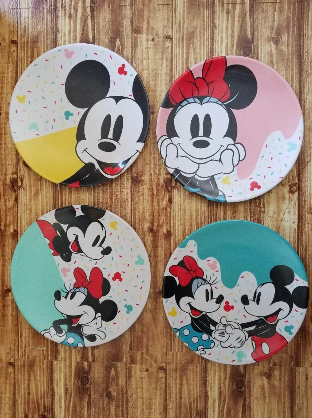 Disney Eats Mickey & Minnie Ice Cream Melamine Plate Set Plates Plastic
